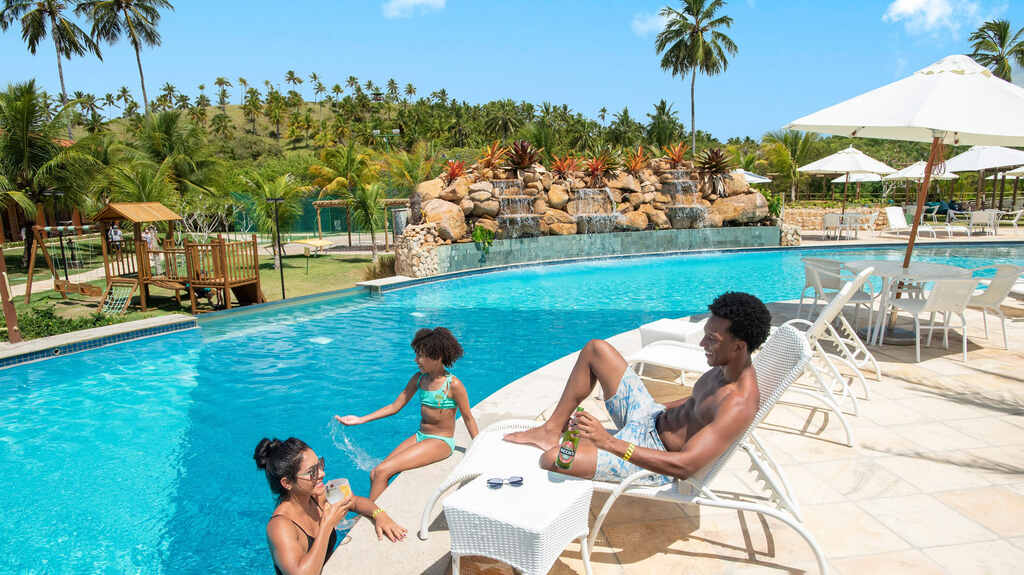 família hospedada em resort, representando o que fazer em Maragogi em 4 dias